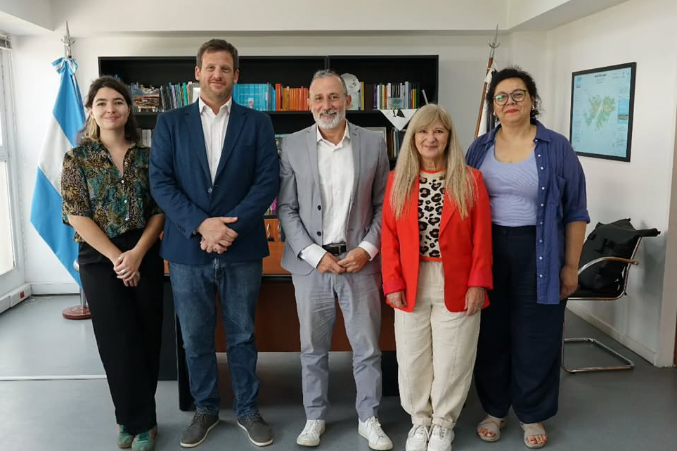 Visita del Agregado de Cooperación Universitaria de la Embajada de Francia en Argentina - UNPAZ
